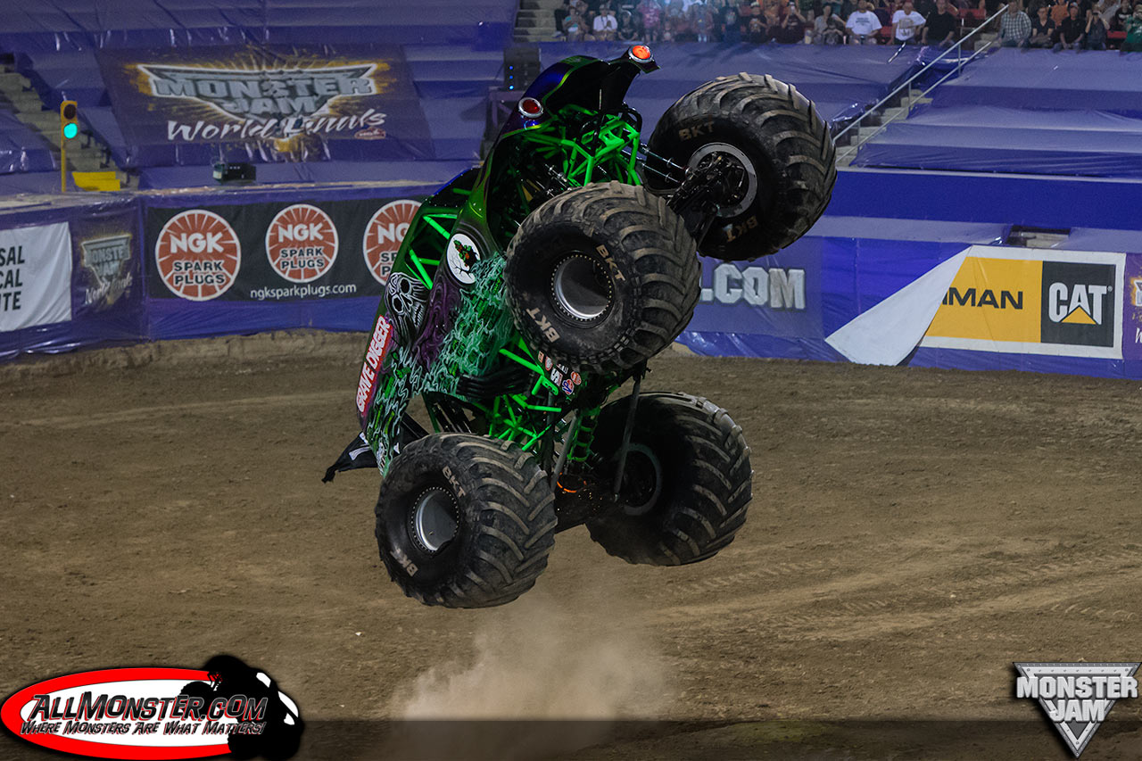 monster jam freestyle force