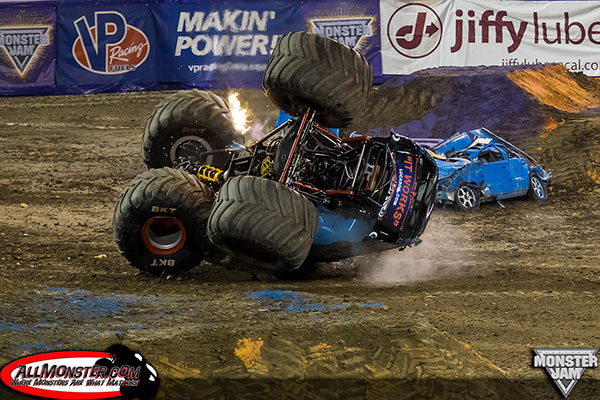 Linsey Weenk - Lucas Oil Crusader - Anaheim Monster Jam 2015