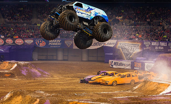 Steven Sims - Hooked - St. Louis Monster Jam 2015