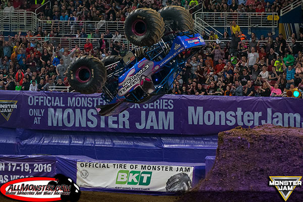 Overkill Evolution - St. Louis Monster Jam FS1 Championship Series