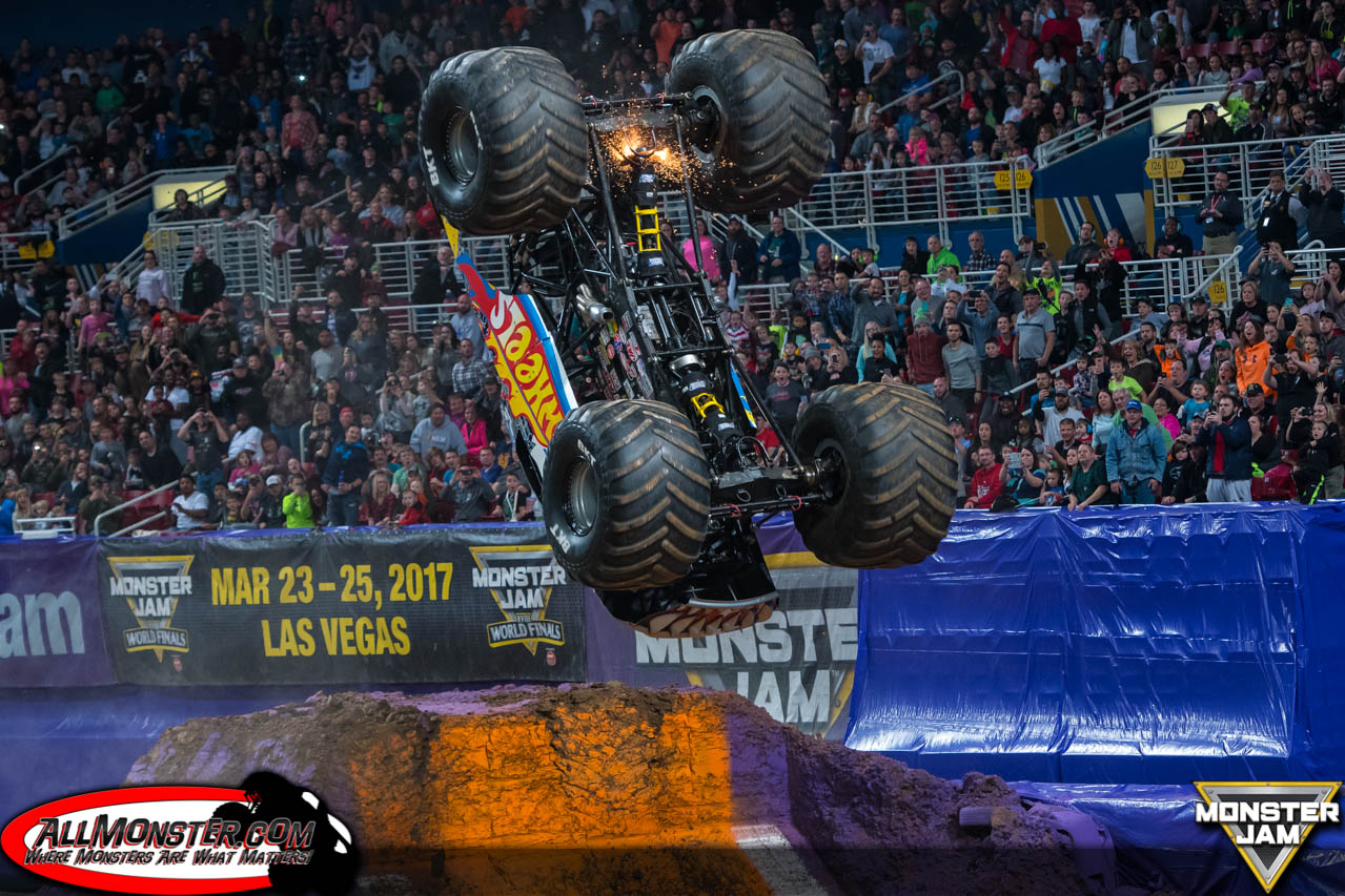 st-louis-monster-jam-2-2016-113