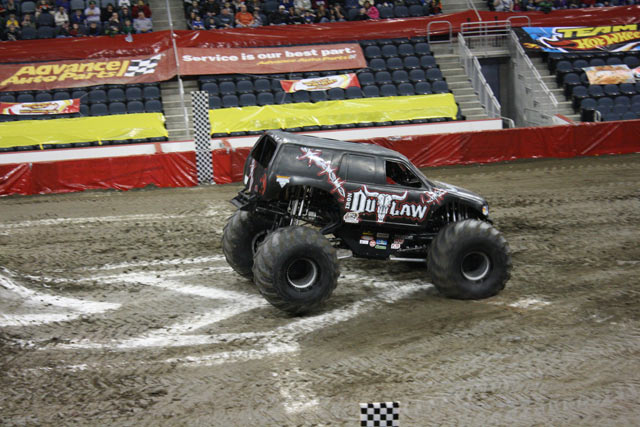 Monster trucks ford center evansville indiana #9