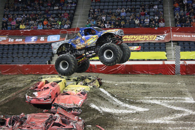 Monster trucks ford center evansville indiana