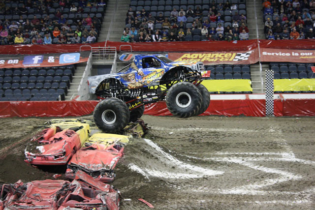 Monster trucks ford center evansville indiana #3