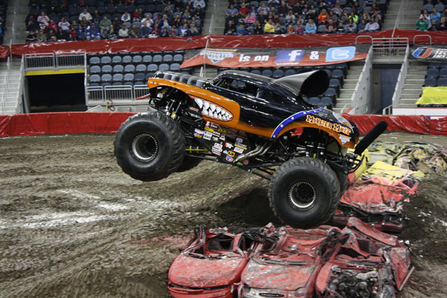 Monster trucks ford center evansville indiana #8