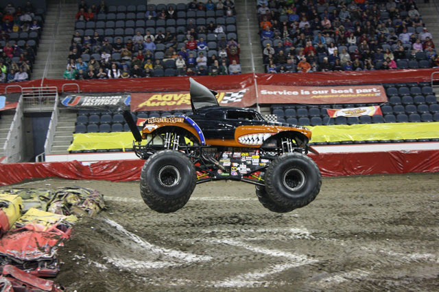 Monster trucks ford center evansville indiana #5