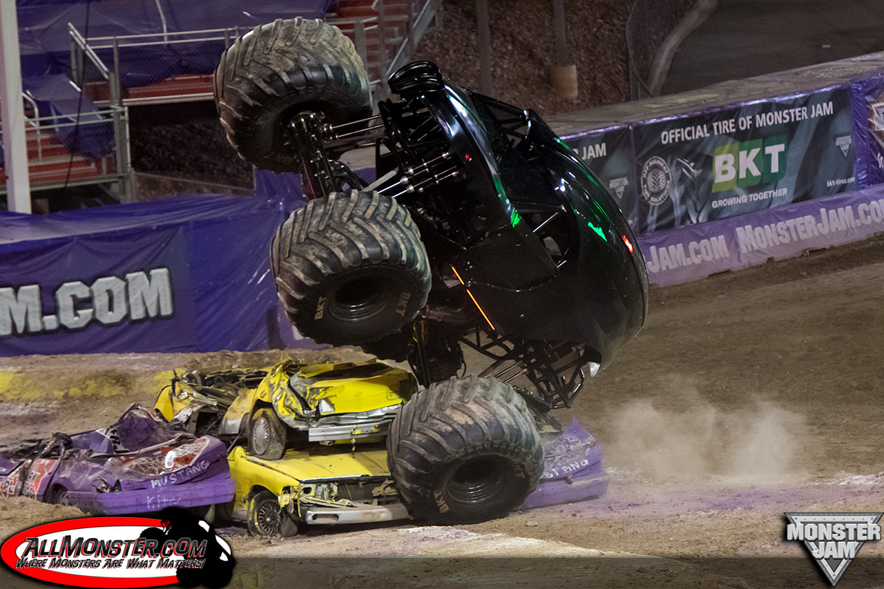 monster jam freestyle force